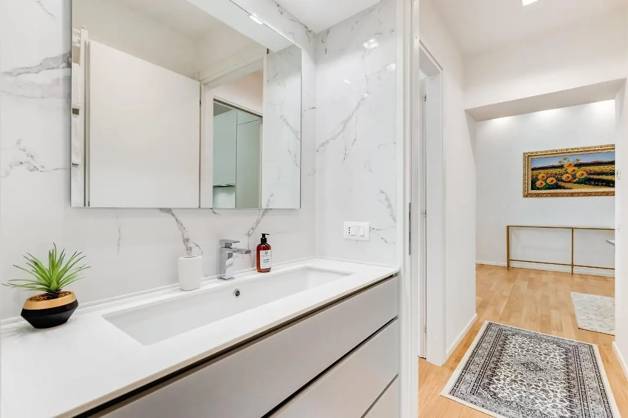 Apartment Opera Exclusive House By Premium Suites Collection Rome Italy
