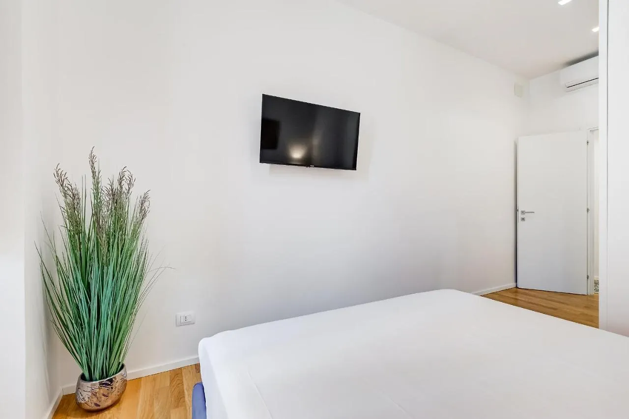 Apartment Opera Exclusive House By Premium Suites Collection Rome Italy